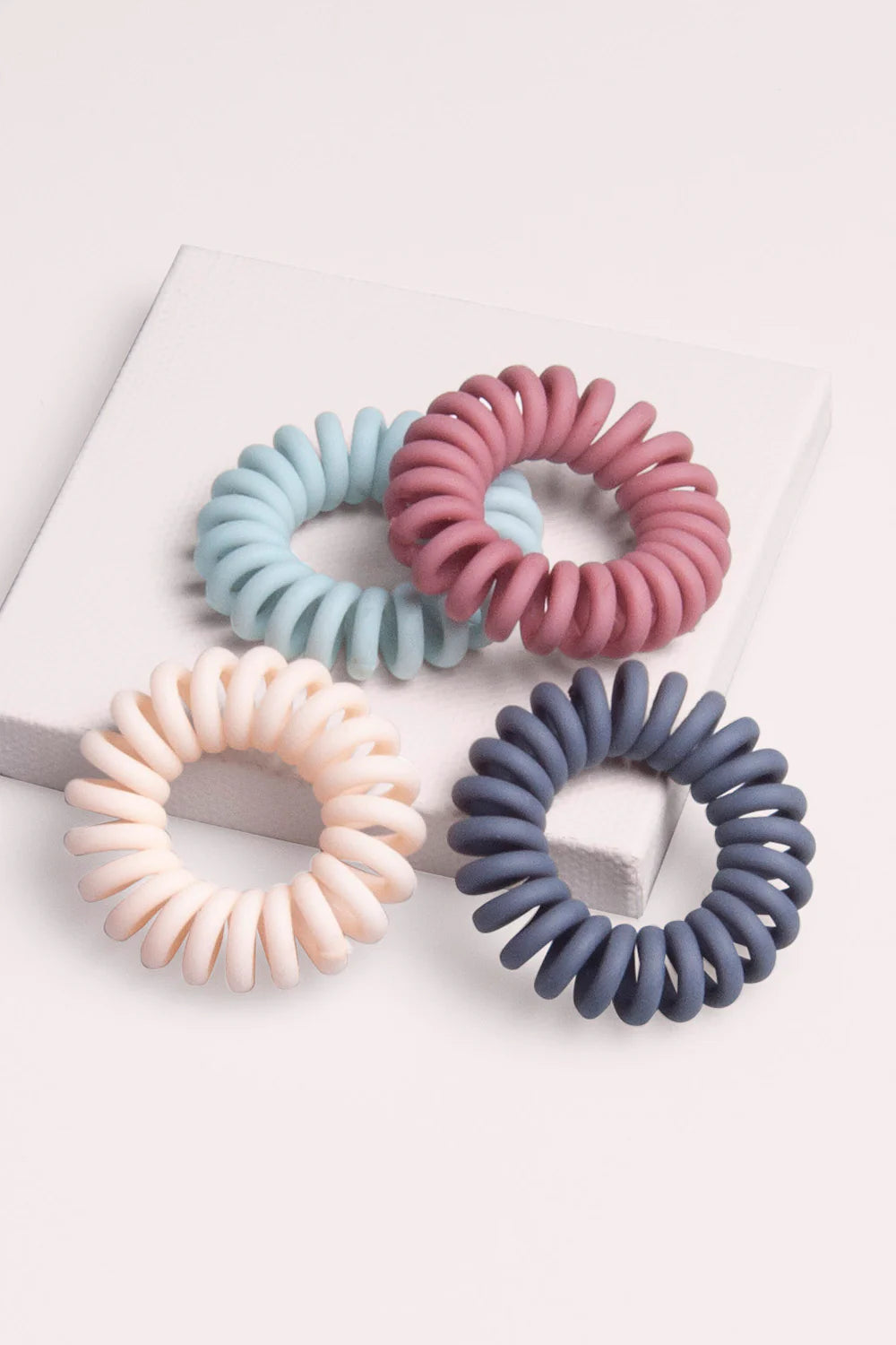 Spiral Hair Ties: The Game-Changer in Hair Care