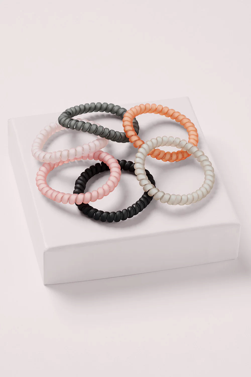 Coil Hair Ties: The Modern Hair Accessory for Healthy